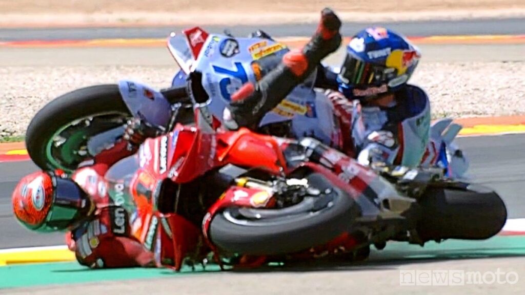 Incidente fra Bagnaia e A. Marquez